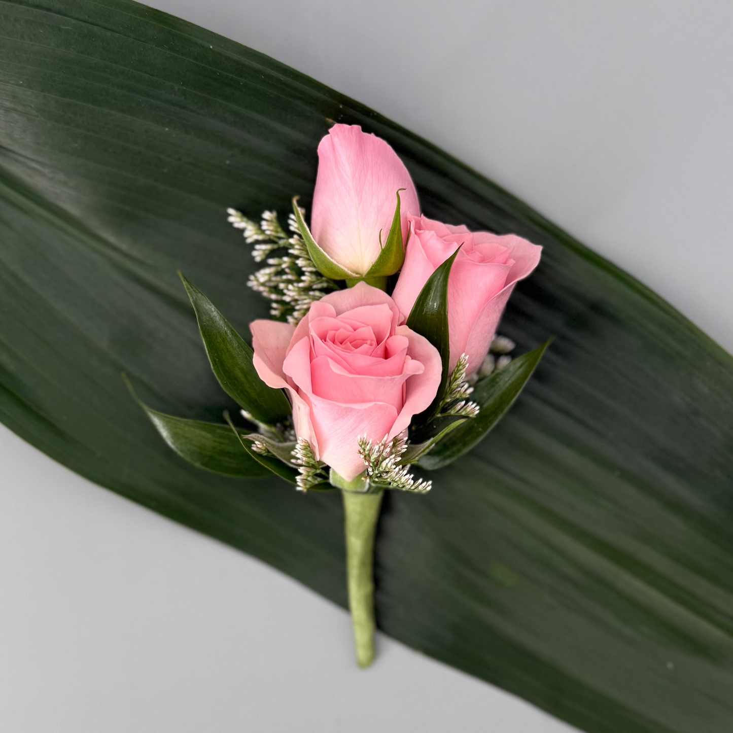 Spray Rose Boutonnière