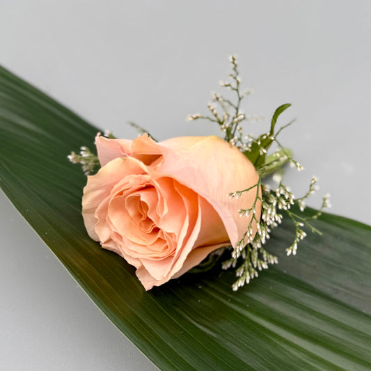 Single Rose Boutonnière